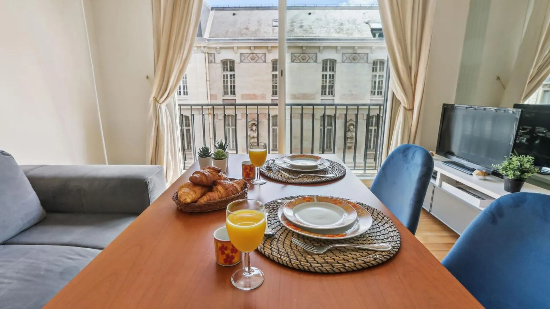 شقة Trocadero & Arc De Triomphe - 1Br With Balcony باريس